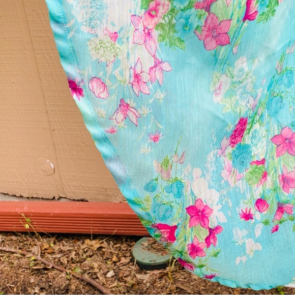 Floral sheer Poncho with Scarf - Picture 6 of 8